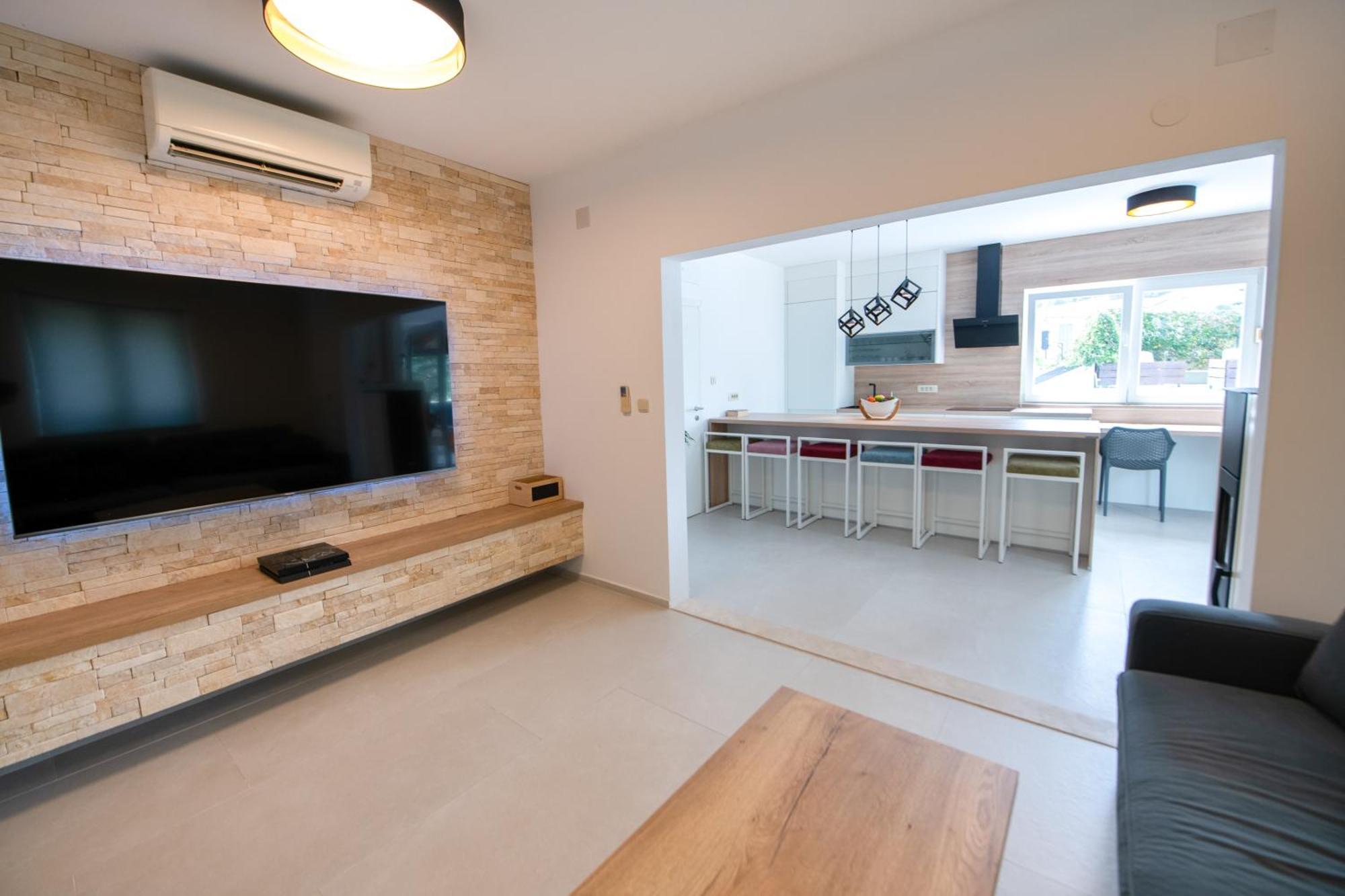 Villa Lipovac โตรกีร์ ภายนอก รูปภาพ